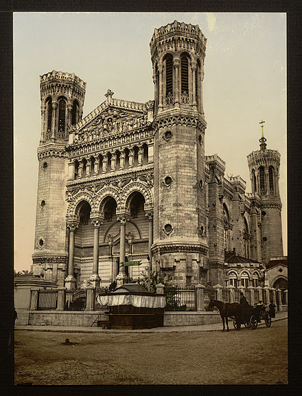 Photo de la basilique de Fourvière au siècle dernier