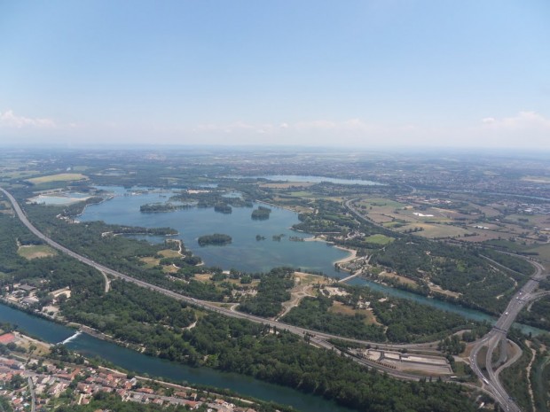 Photo aérienne du Grand parc de Miribel  Redécouvrir Lyon en photo