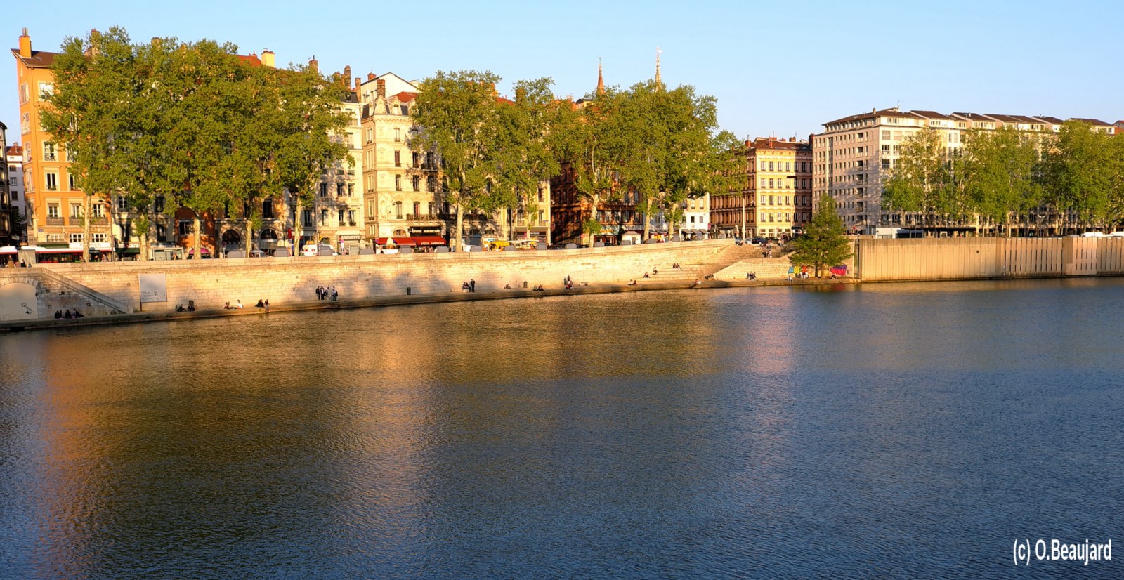 Photo quai de la Pêcherie Lyon au coucher du soleil